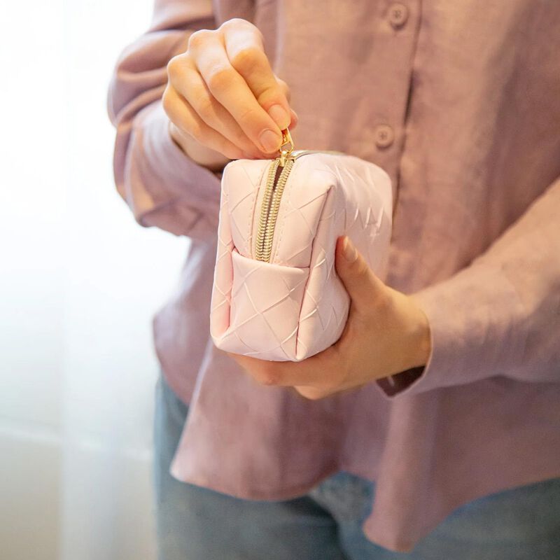 Tonic Woven Beauty Bag image number 3